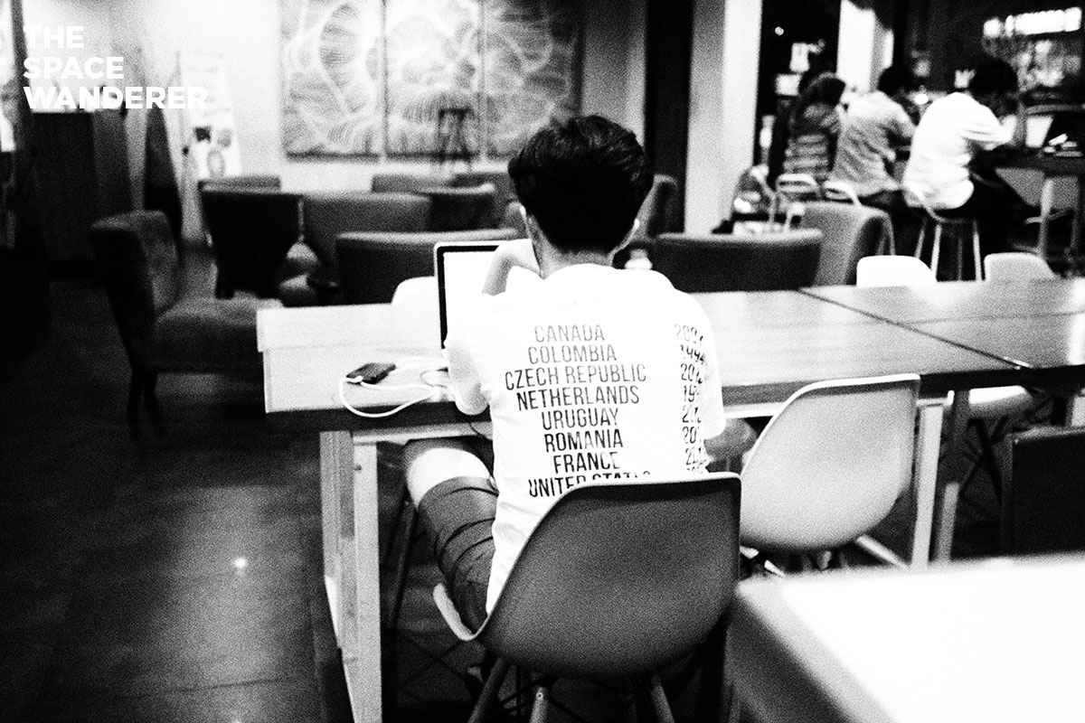 Workroom Coffee Shop CIkini Jakarta Pusat